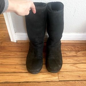 Black Uggs, Tall